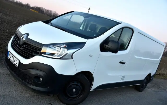 RENAULT TRAFIC L2H1 NAVIGACJA HAK 
