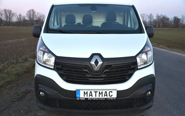 RENAULT TRAFIC L2H1 NAVIGACJA HAK 