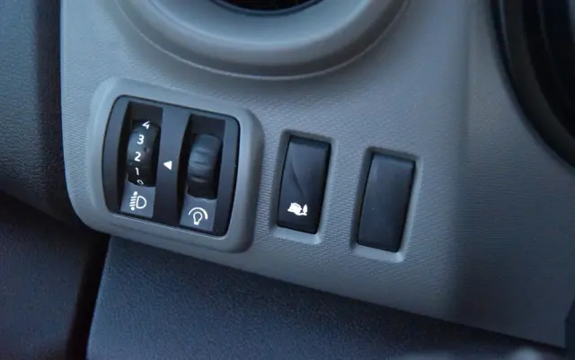 RENAULT TRAFIC L2H1 NAVIGACJA HAK 