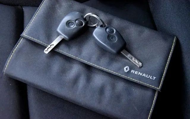 RENAULT TRAFIC L2H1 NAVIGACJA HAK 