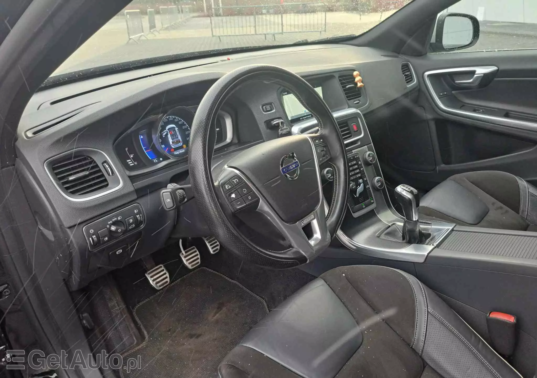 VOLVO V60 D2 Drive-E R-Design Kinetic