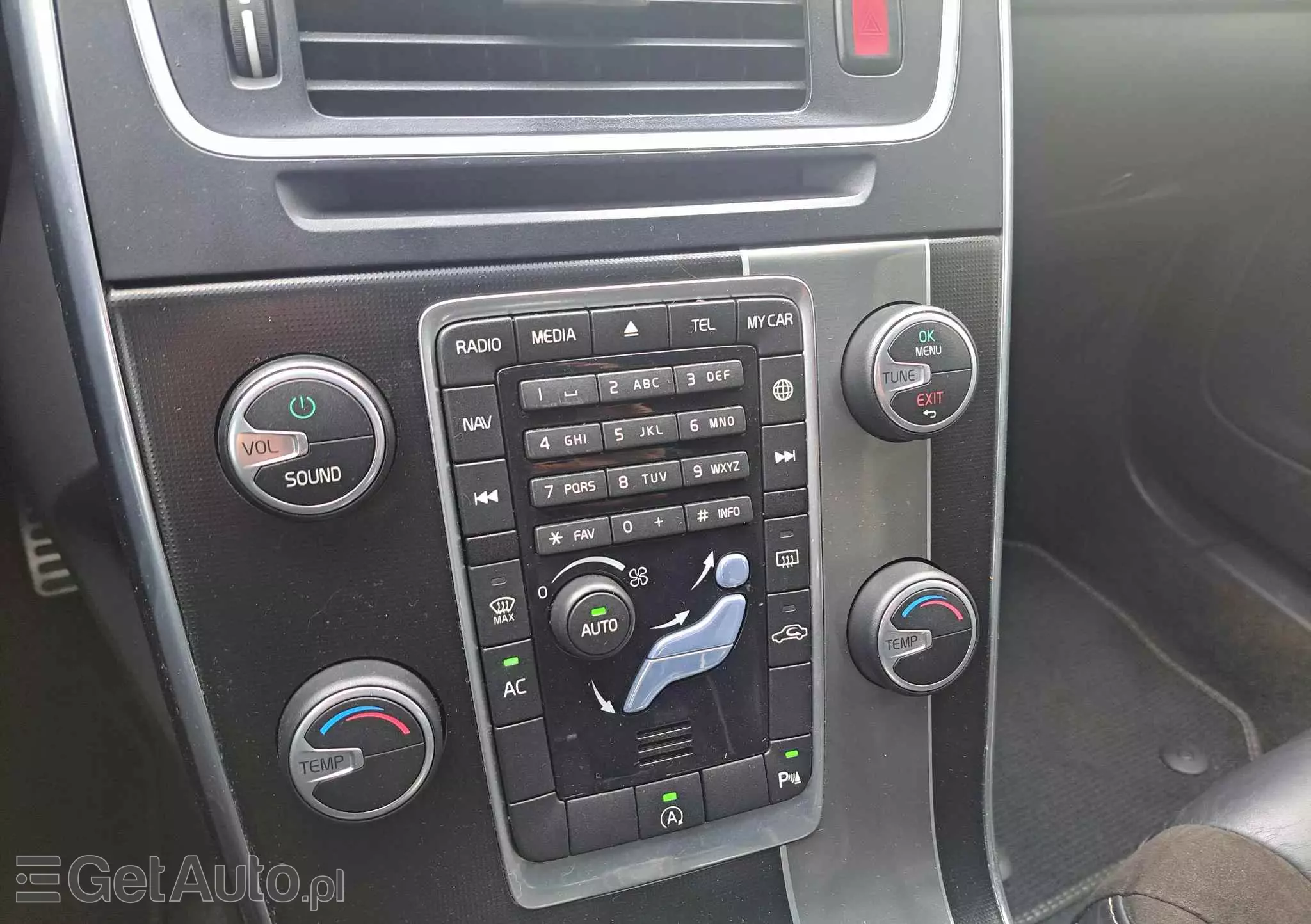 VOLVO V60 D2 Drive-E R-Design Kinetic