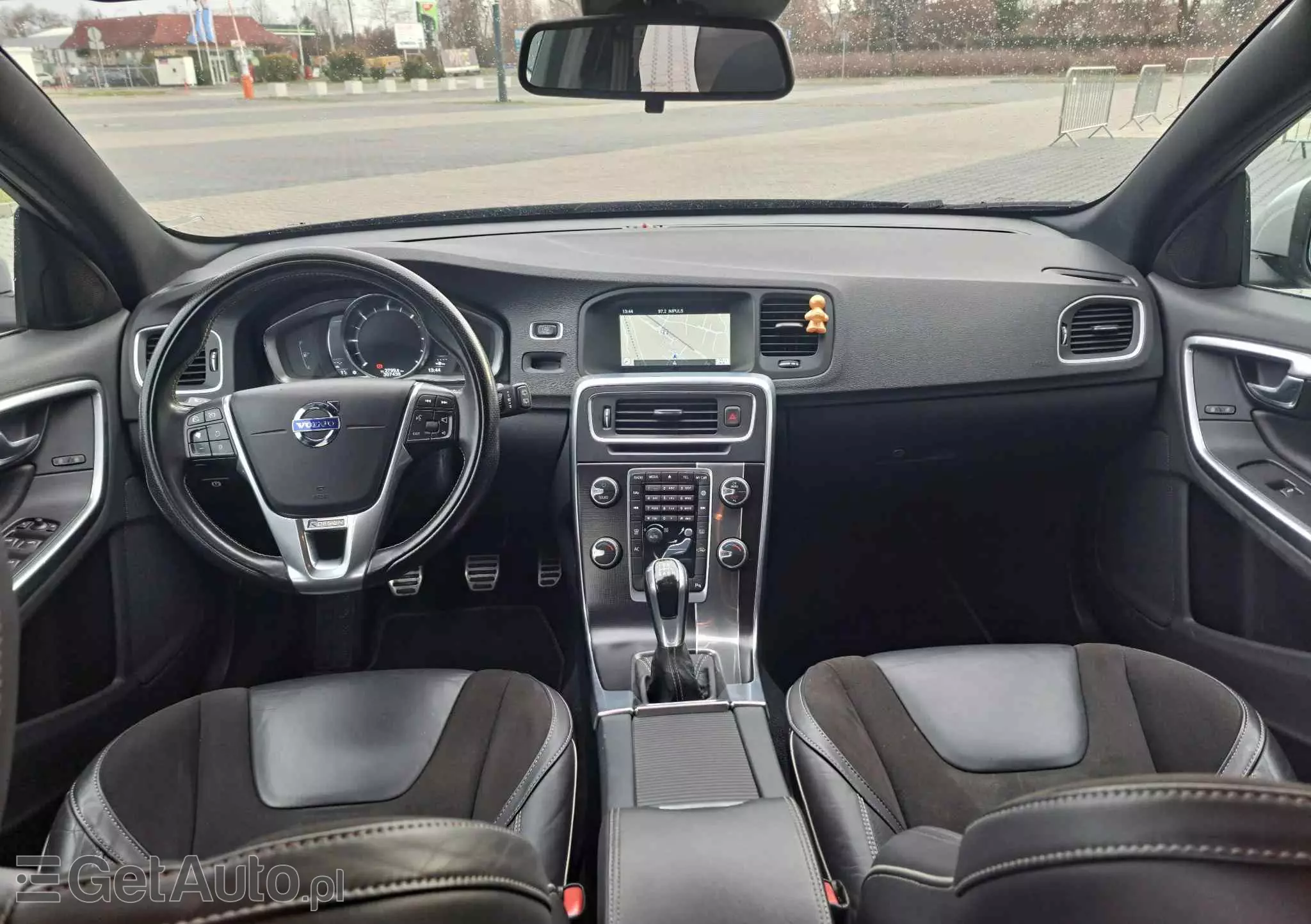 VOLVO V60 D2 Drive-E R-Design Kinetic