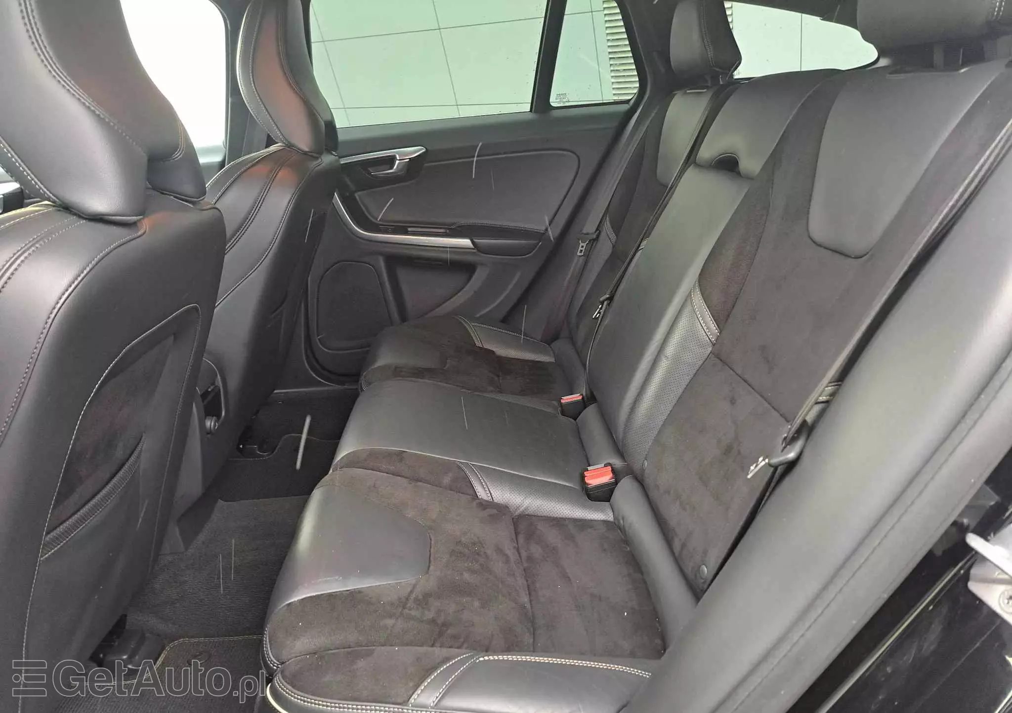 VOLVO V60 D2 Drive-E R-Design Kinetic