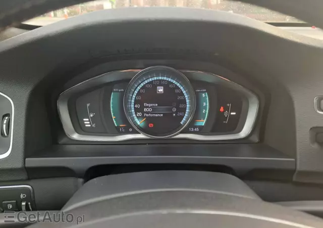 VOLVO V60 D2 Drive-E R-Design Kinetic