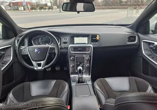 VOLVO V60 D2 Drive-E R-Design Kinetic
