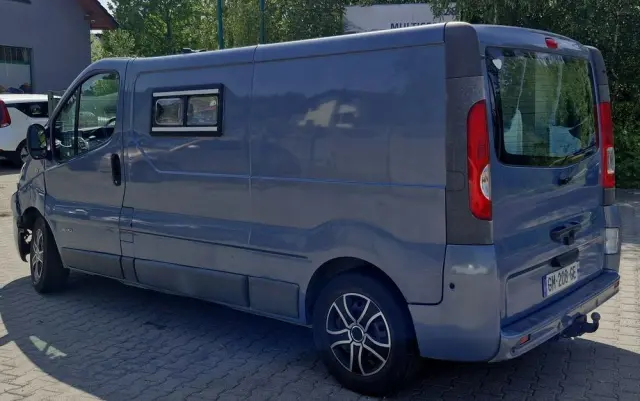 RENAULT Trafic 