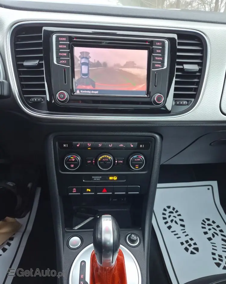 VOLKSWAGEN Beetle 1.4 TSI BMT Sport DSG