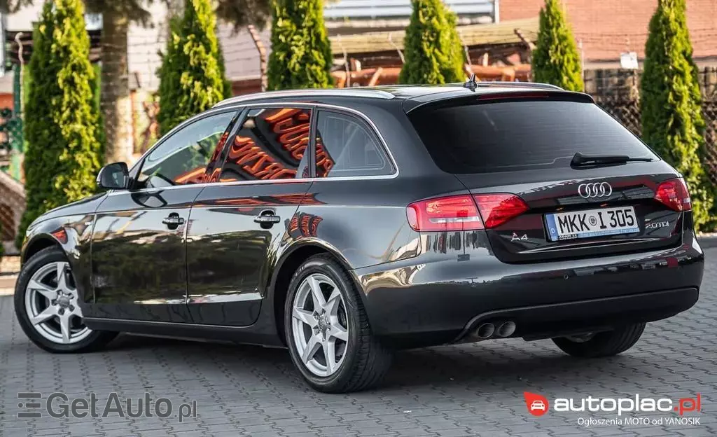 AUDI A4 
