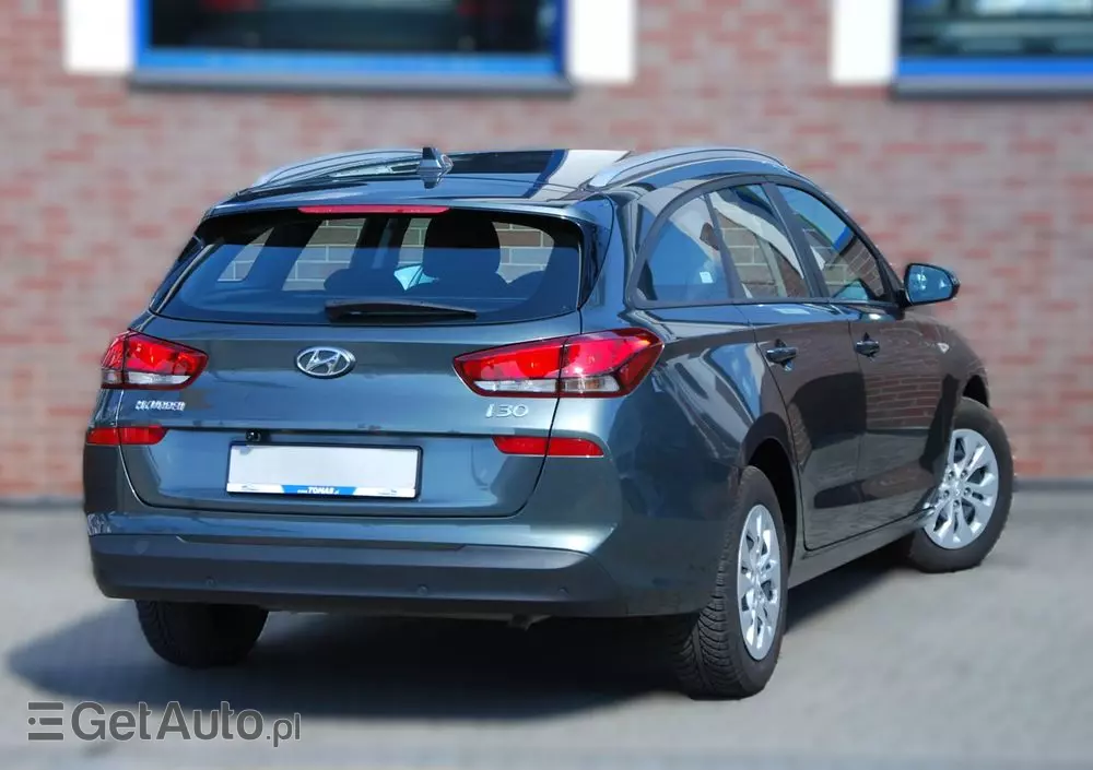HYUNDAI I30 1.5 DPI Smart