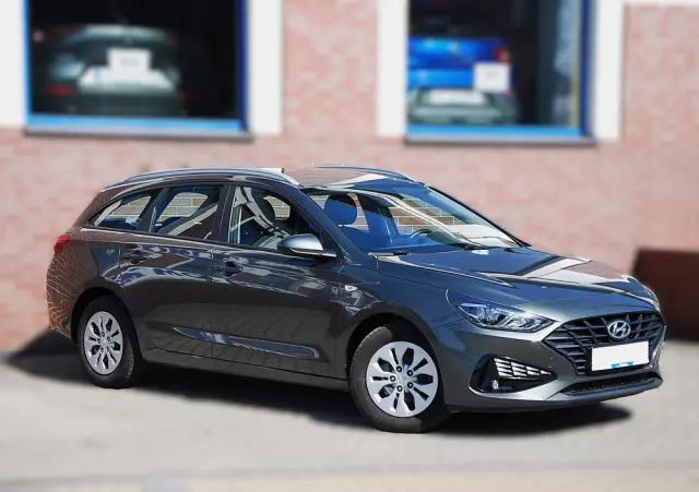 HYUNDAI I30 1.5 DPI Smart