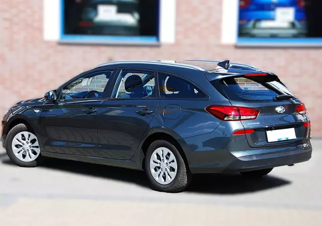 HYUNDAI I30 1.5 DPI Smart