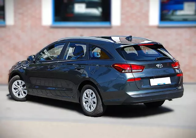 HYUNDAI I30 1.5 DPI Smart