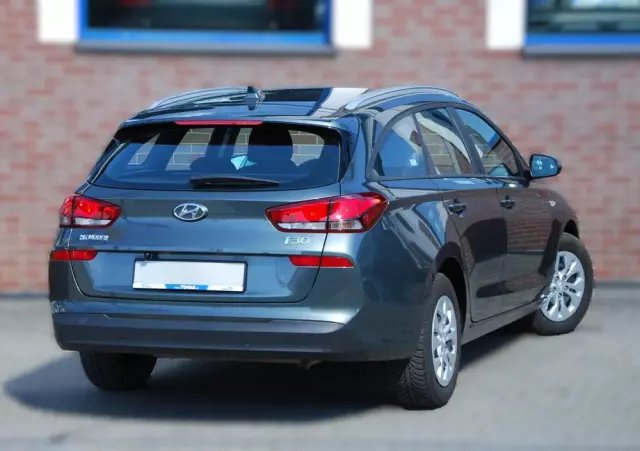 HYUNDAI I30 1.5 DPI Smart