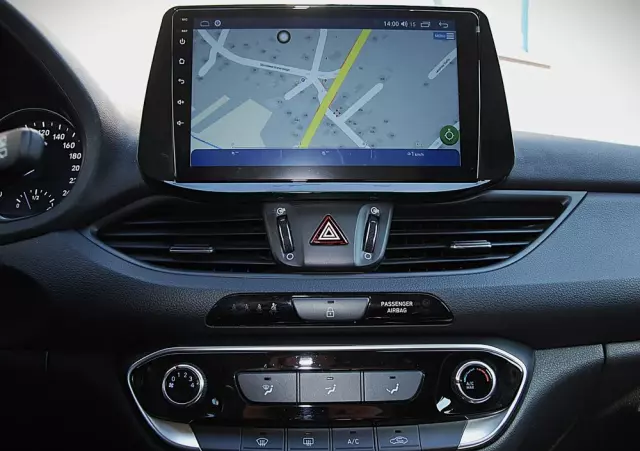 HYUNDAI I30 1.5 DPI Smart