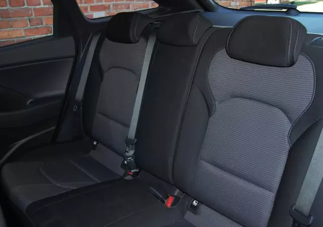 HYUNDAI I30 1.5 DPI Smart