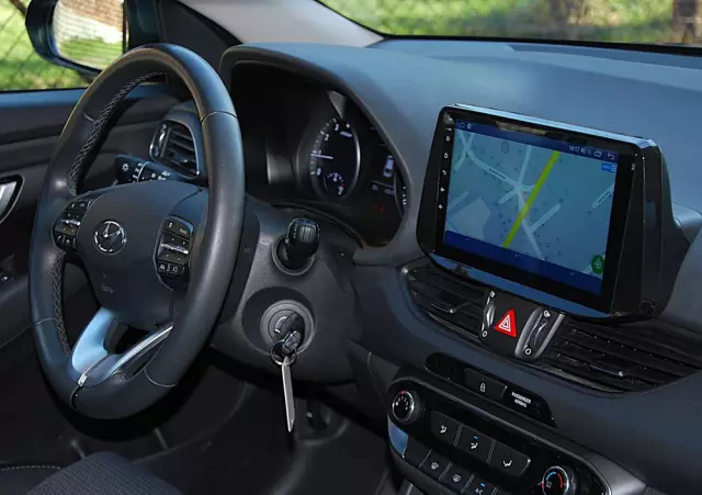 HYUNDAI I30 1.5 DPI Smart