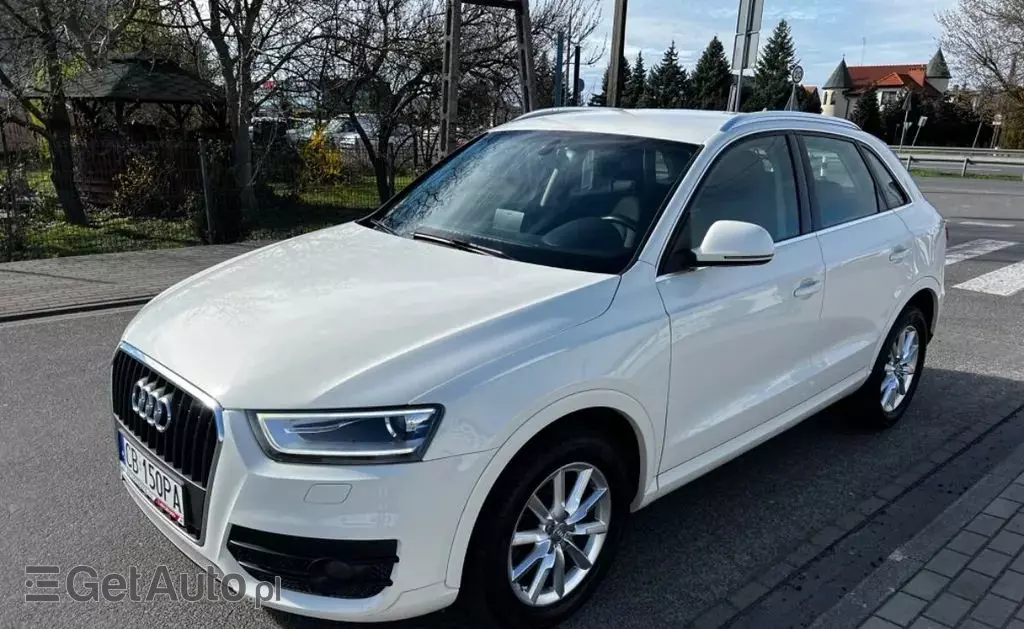 AUDI Q3 