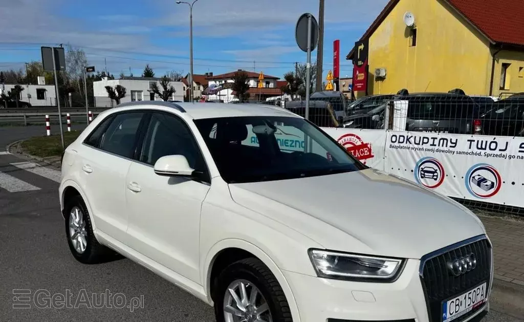 AUDI Q3 