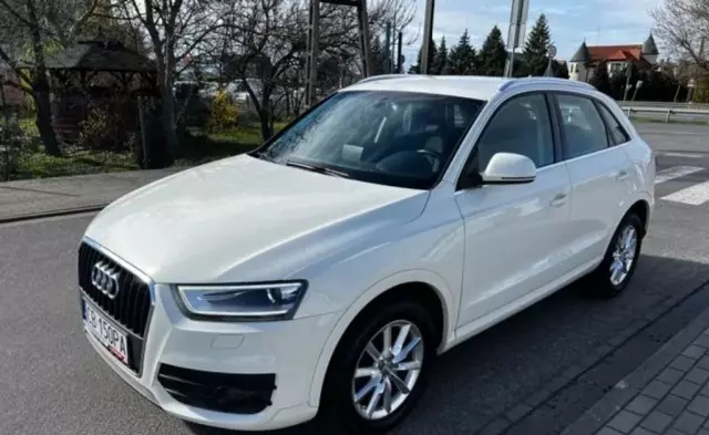 AUDI Q3 