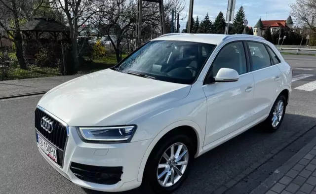AUDI Q3 