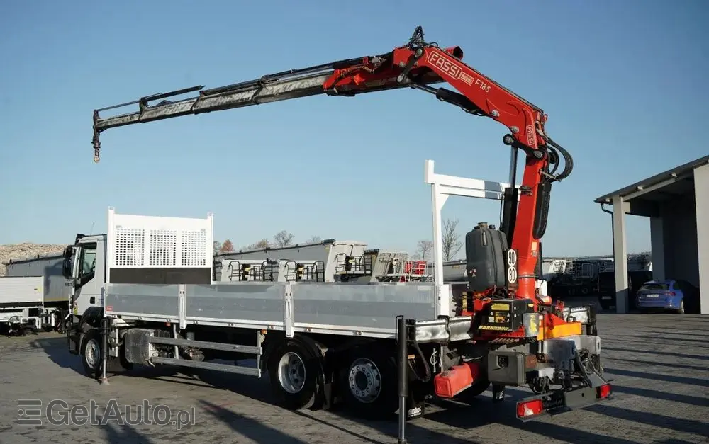 IVECO STRALIS 460 / 6X2 / SKRZYNIOWY 8,1 m + HDS FASSI. F185 MAX UDŹWIG 5 500 KG / STEROWANIE RADIOWE / ROTATOR / 