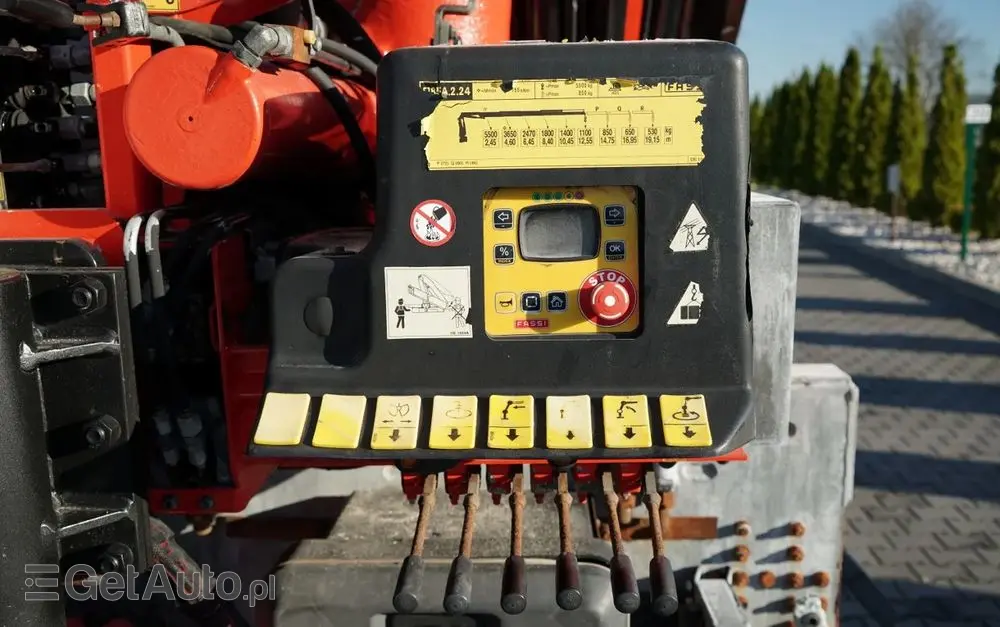 IVECO STRALIS 460 / 6X2 / SKRZYNIOWY 8,1 m + HDS FASSI. F185 MAX UDŹWIG 5 500 KG / STEROWANIE RADIOWE / ROTATOR / 