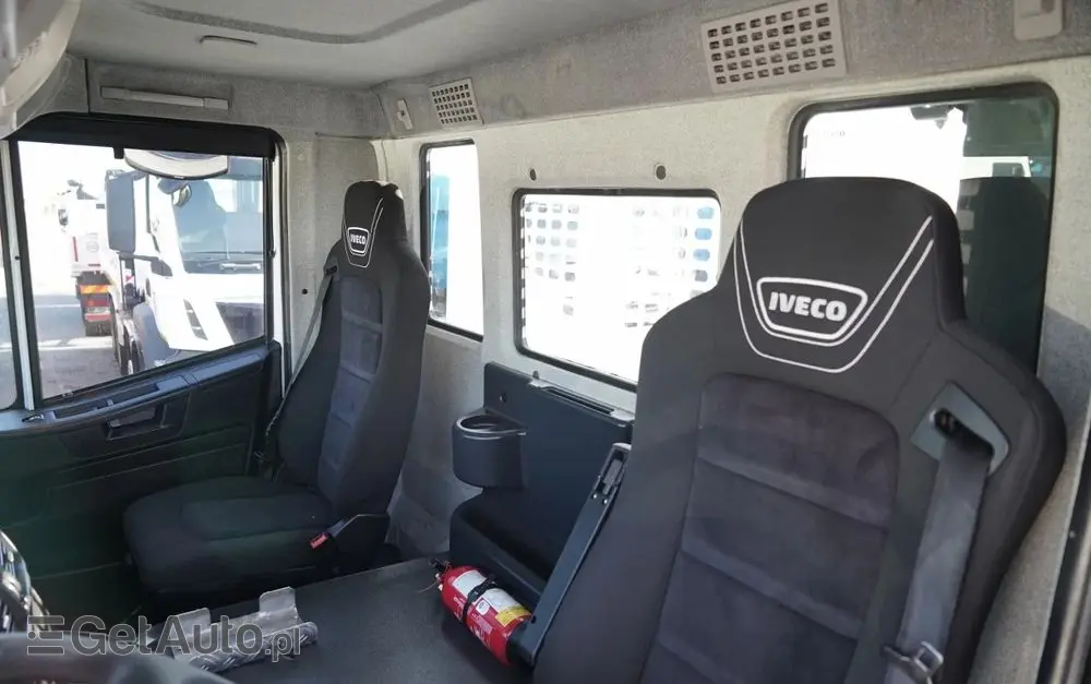 IVECO STRALIS 460 / 6X2 / SKRZYNIOWY 8,1 m + HDS FASSI. F185 MAX UDŹWIG 5 500 KG / STEROWANIE RADIOWE / ROTATOR / 