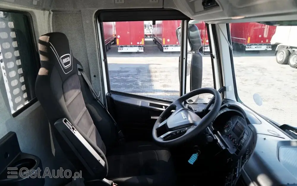 IVECO STRALIS 460 / 6X2 / SKRZYNIOWY 8,1 m + HDS FASSI. F185 MAX UDŹWIG 5 500 KG / STEROWANIE RADIOWE / ROTATOR / 