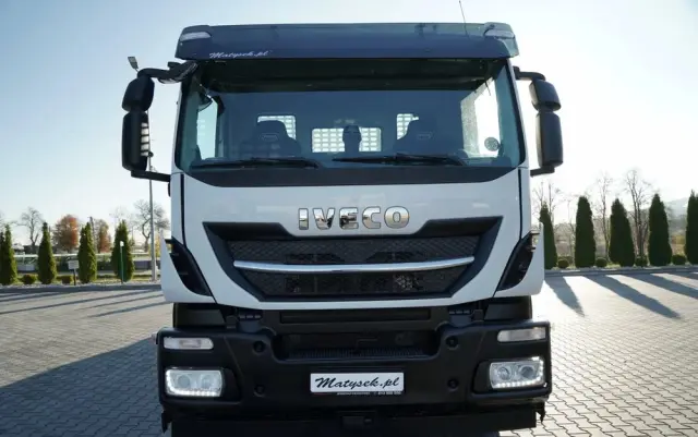 IVECO STRALIS 460 / 6X2 / SKRZYNIOWY 8,1 m + HDS FASSI. F185 MAX UDŹWIG 5 500 KG / STEROWANIE RADIOWE / ROTATOR / 