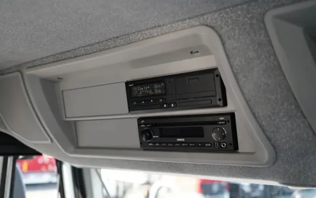 IVECO STRALIS 460 / 6X2 / SKRZYNIOWY 8,1 m + HDS FASSI. F185 MAX UDŹWIG 5 500 KG / STEROWANIE RADIOWE / ROTATOR / 