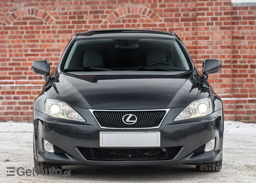 LEXUS IS 250 Sport Line