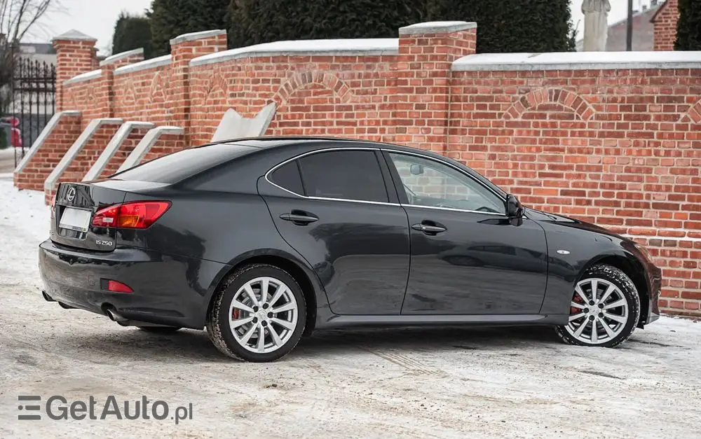 LEXUS IS 250 Sport Line