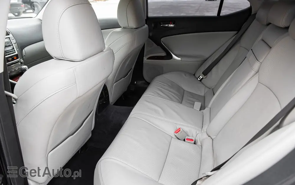 LEXUS IS 250 Sport Line