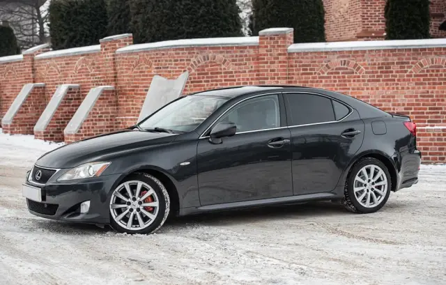 LEXUS IS 250 Sport Line