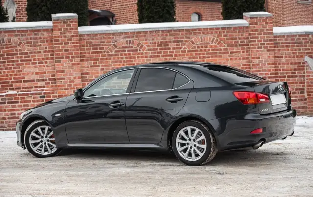 LEXUS IS 250 Sport Line