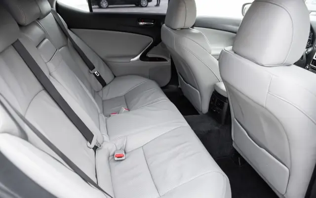 LEXUS IS 250 Sport Line