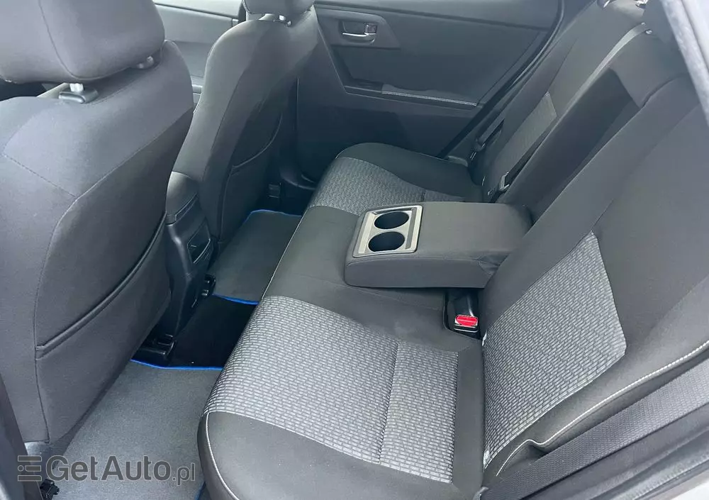 TOYOTA Auris 1.8 VVT-i Hybrid Automatik Touring Sports Cool