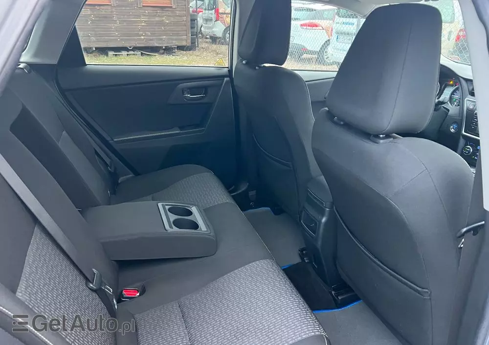 TOYOTA Auris 1.8 VVT-i Hybrid Automatik Touring Sports Cool