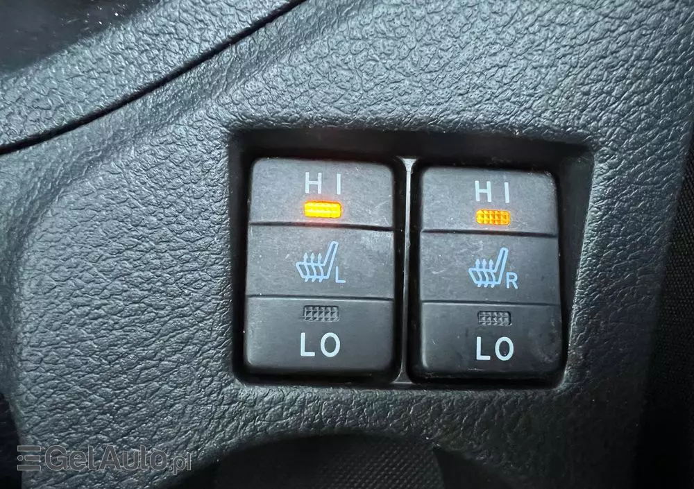 TOYOTA Auris 1.8 VVT-i Hybrid Automatik Touring Sports Cool