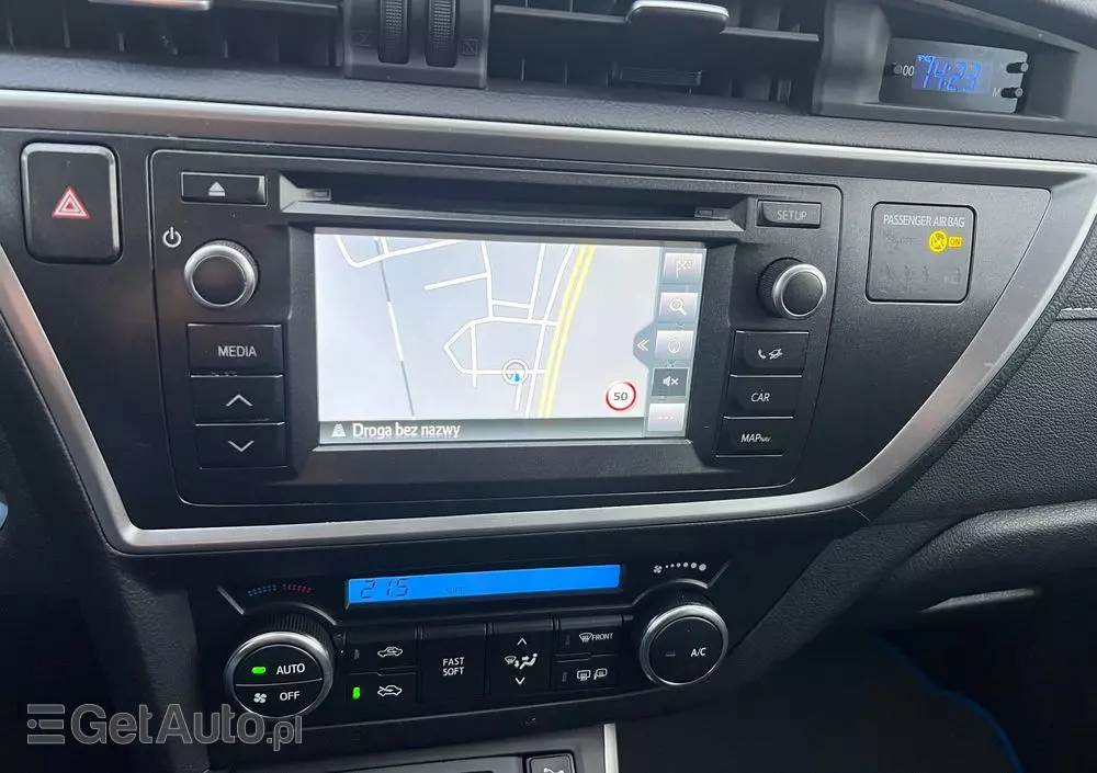 TOYOTA Auris 1.8 VVT-i Hybrid Automatik Touring Sports Cool