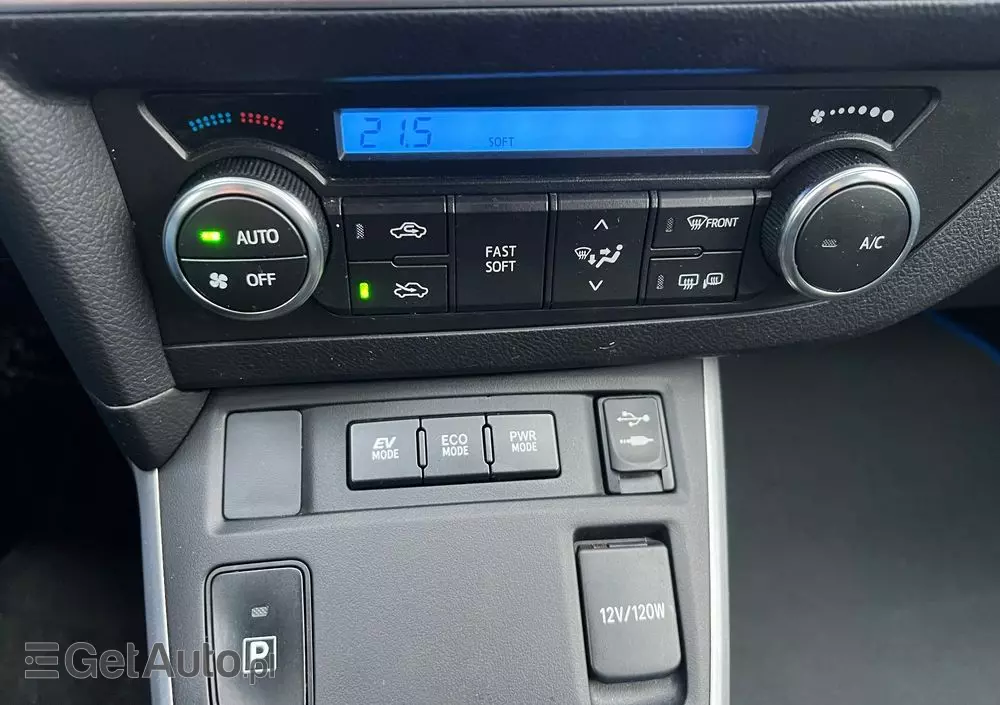 TOYOTA Auris 1.8 VVT-i Hybrid Automatik Touring Sports Cool