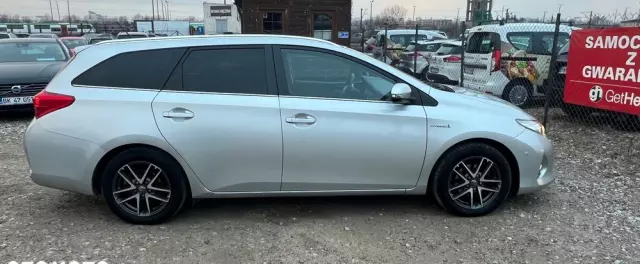 TOYOTA Auris 1.8 VVT-i Hybrid Automatik Touring Sports Cool
