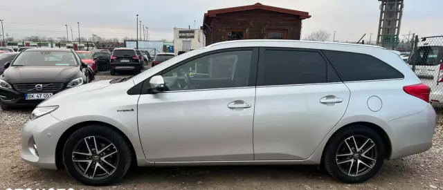 TOYOTA Auris 1.8 VVT-i Hybrid Automatik Touring Sports Cool