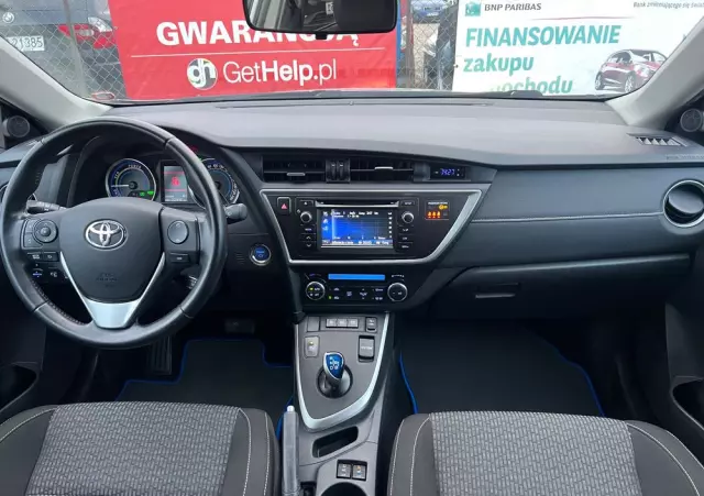 TOYOTA Auris 1.8 VVT-i Hybrid Automatik Touring Sports Cool