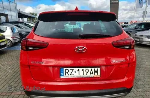 HYUNDAI Tucson 