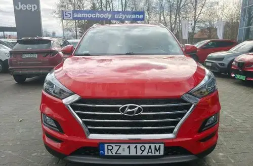 HYUNDAI Tucson 