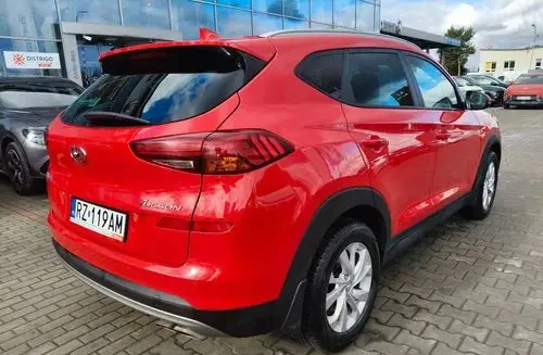 HYUNDAI Tucson 