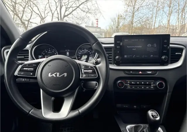 KIA Ceed 1.5 T-GDI M
