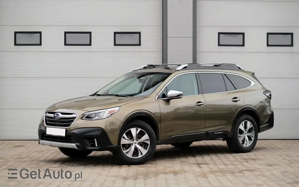 SUBARU Outback 